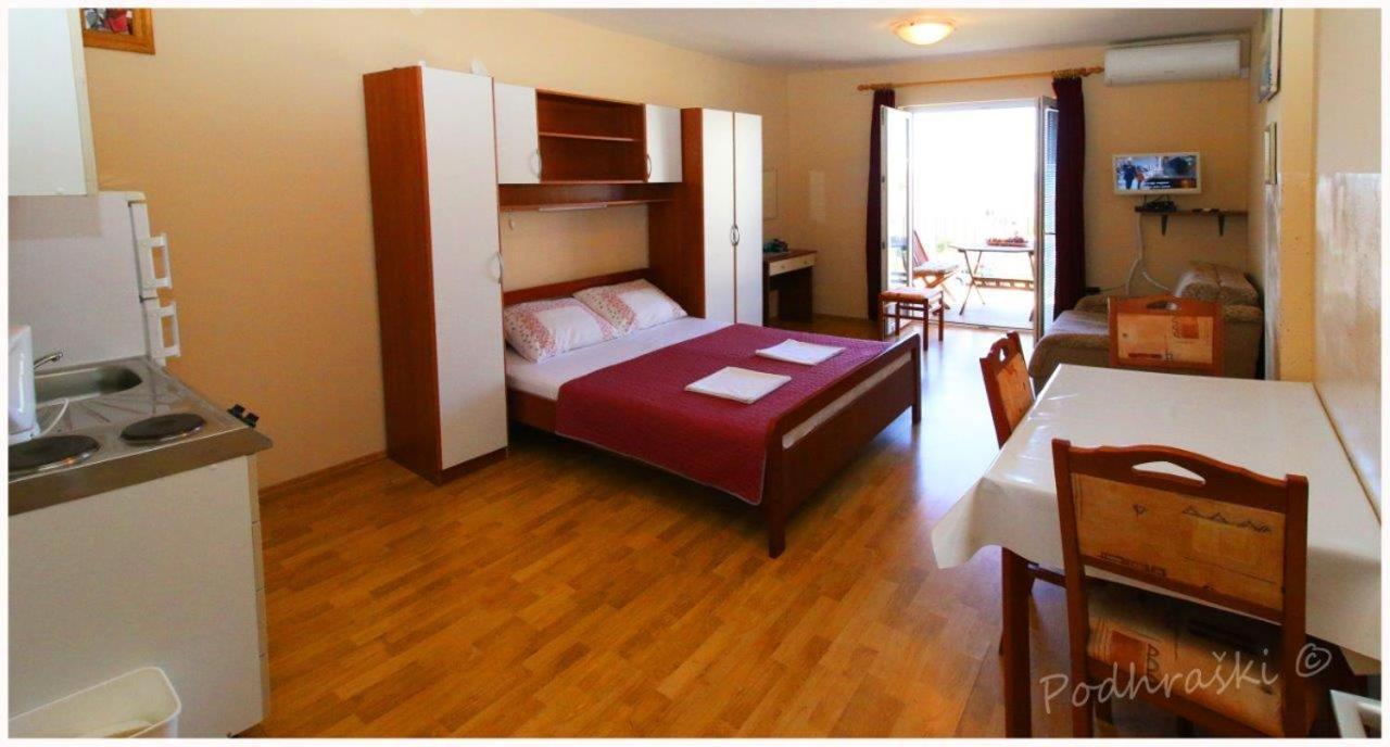 Primosten Apartments المظهر الخارجي الصورة