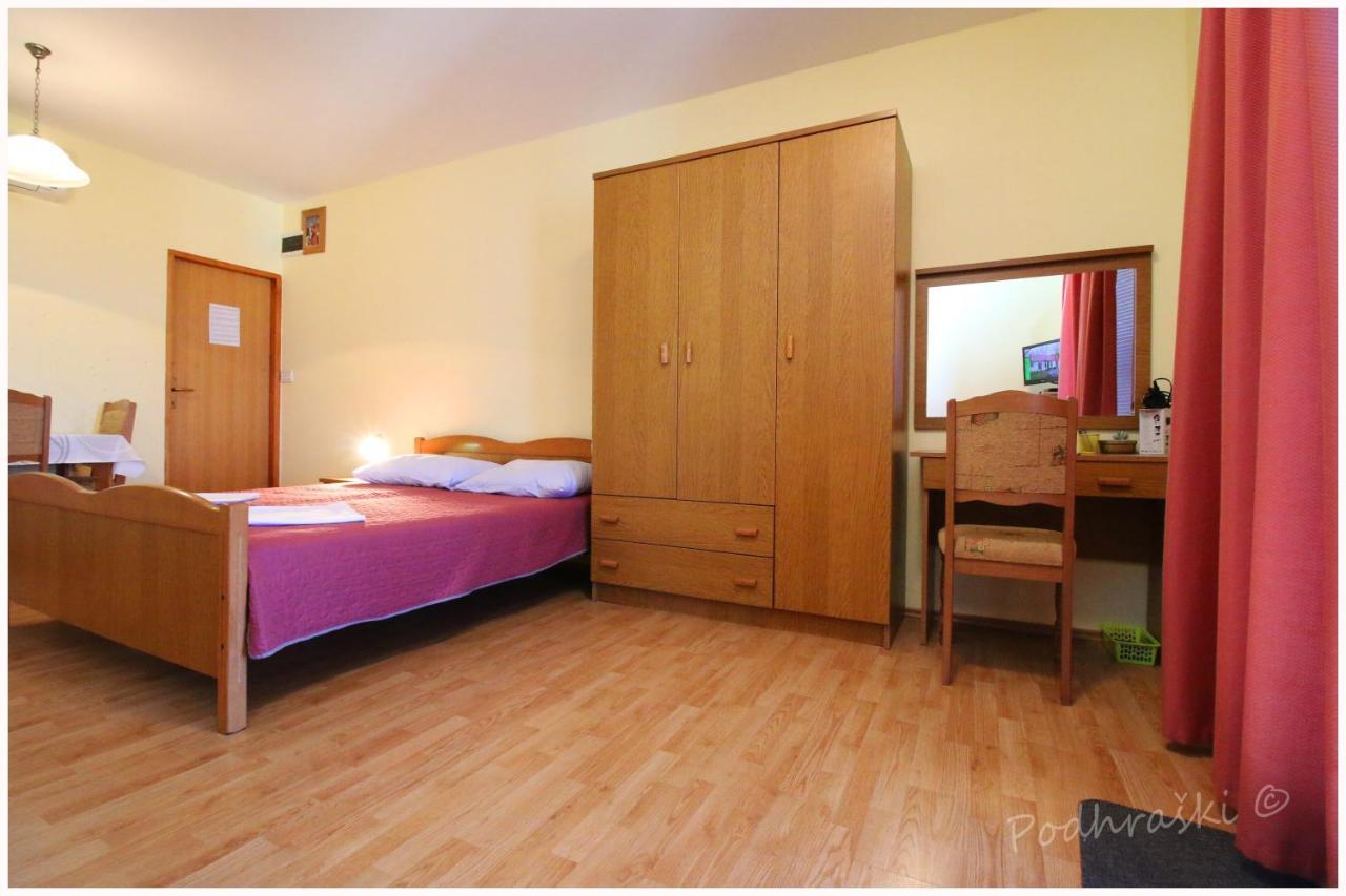 Primosten Apartments المظهر الخارجي الصورة