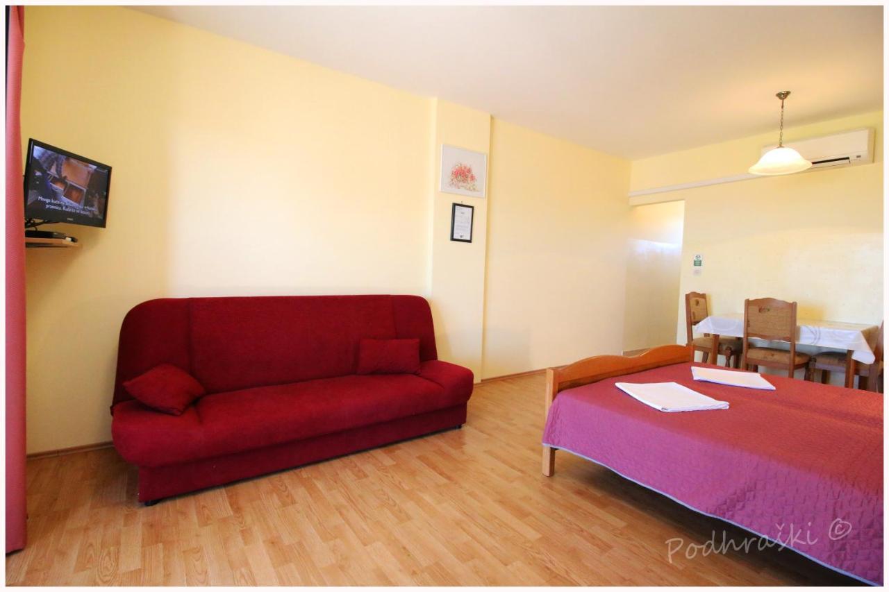 Primosten Apartments المظهر الخارجي الصورة